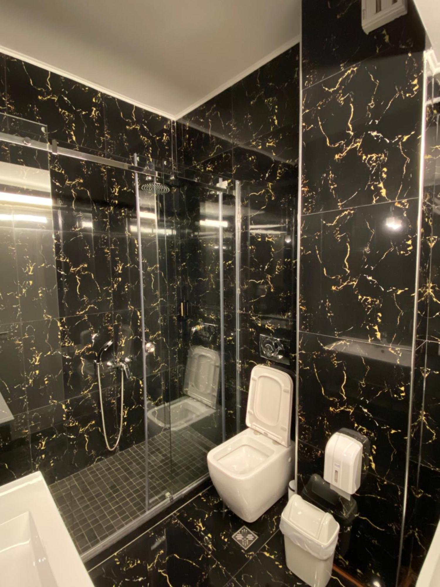Rozafa Hotel Shkoder Exterior photo