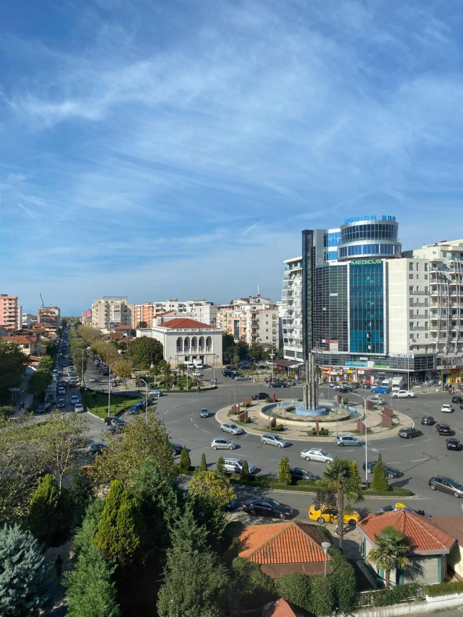 Rozafa Hotel Shkoder Exterior photo