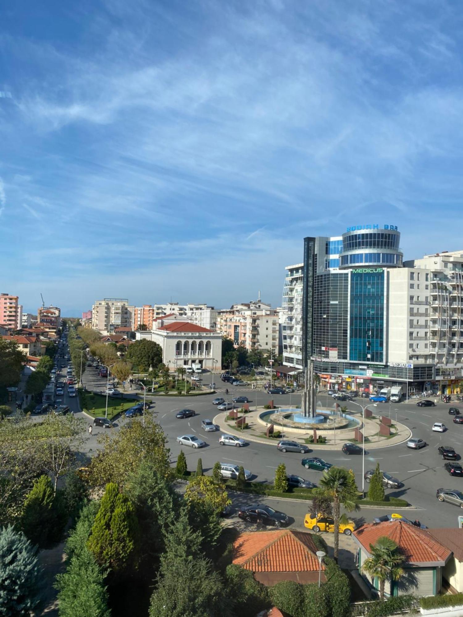 Rozafa Hotel Shkoder Exterior photo